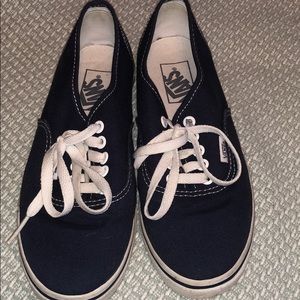 Vans low pro in navy blue